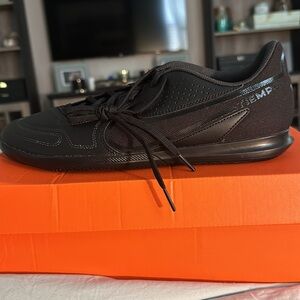 Nike Legend 9 Club IC